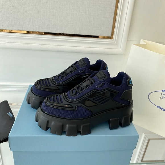 Prada men's black and blue sneakers - Picture 8 of 10